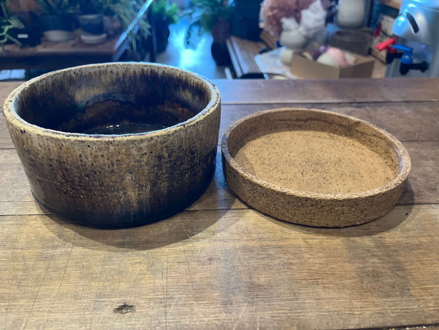 Rustic planter by TONiC Ceramics ‘Coffee’
