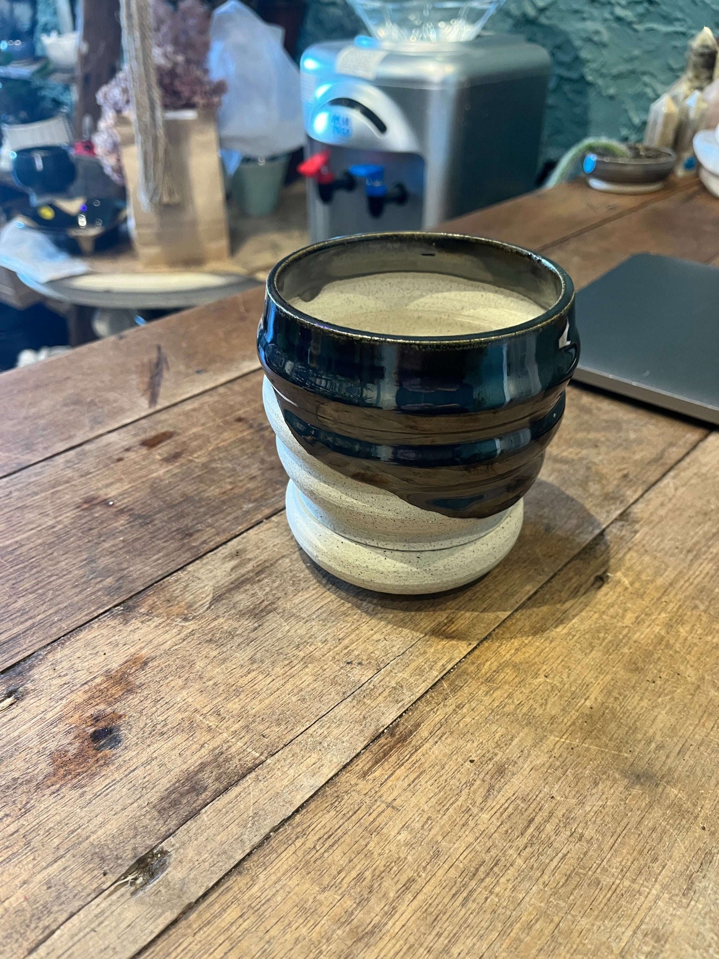 TONiC Ceramics ‘Beehive’ Planter