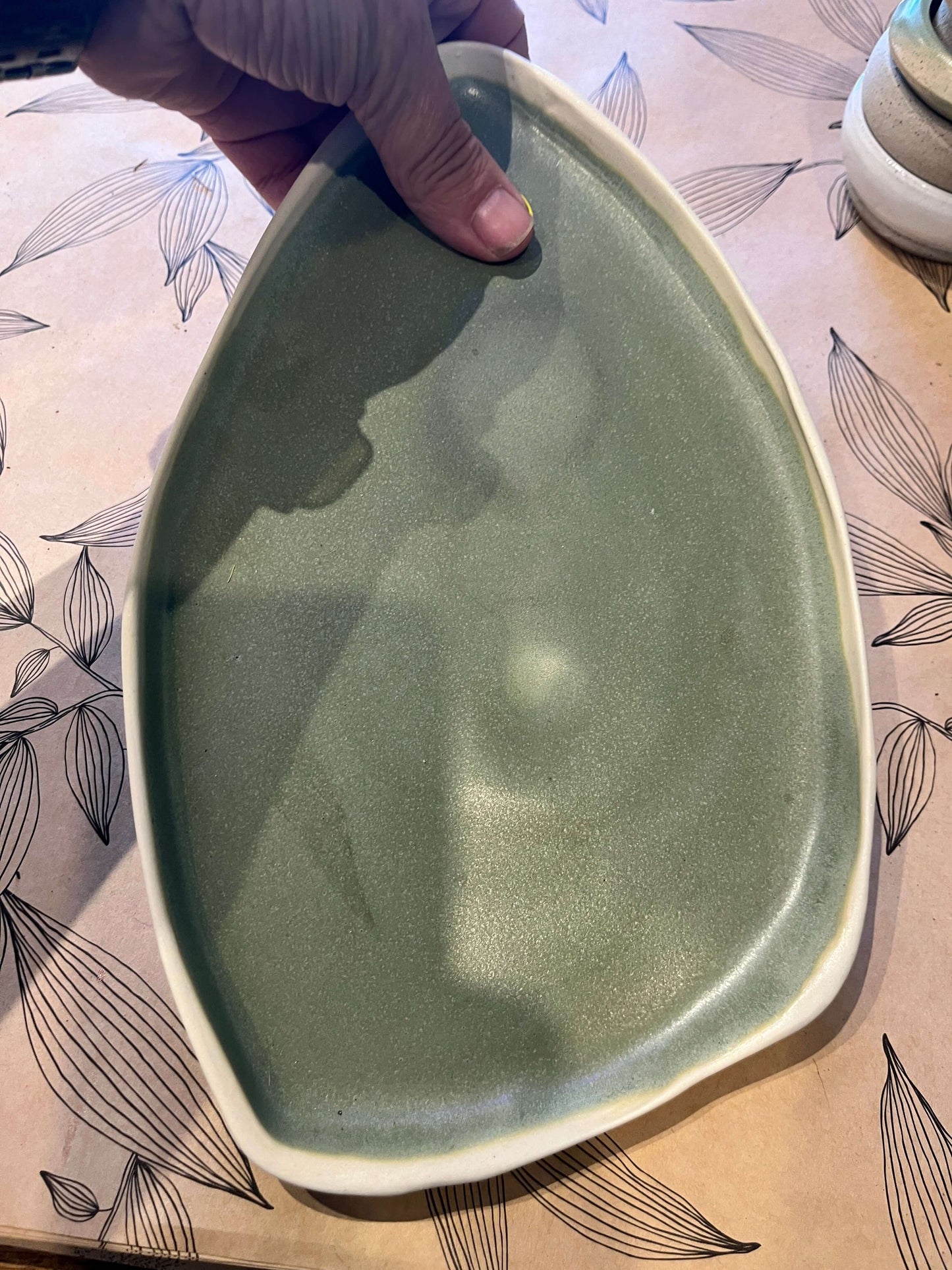 Pebble plate / tray