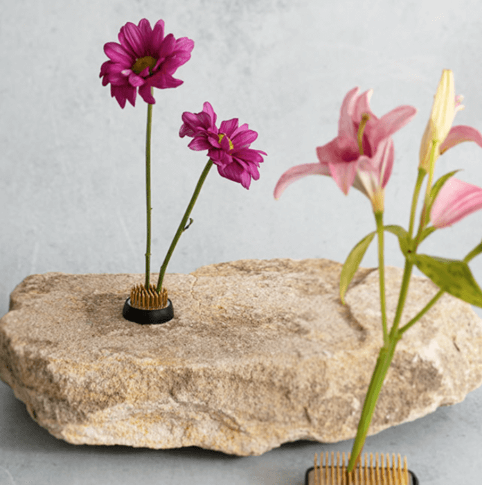 Ikebana Stayput Kenzan Flower Holder - Round Medium