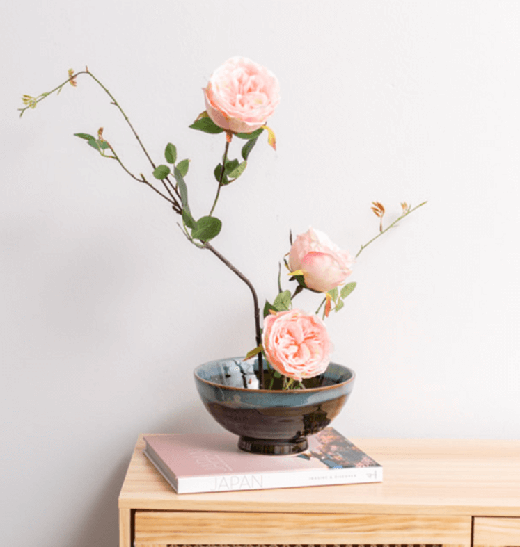 Ikebana Stayput Kenzan Flower Holder - Round Medium