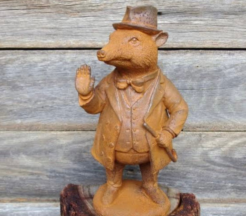 Willow Badger Cast Iron Garden statute