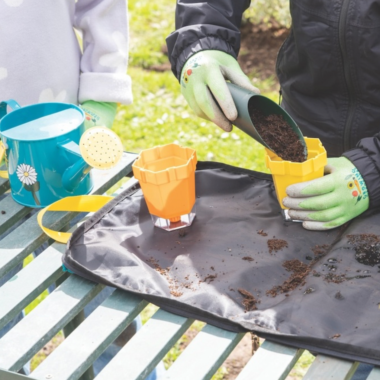 Growing Gardeners Soil Scoop (Set of 3)