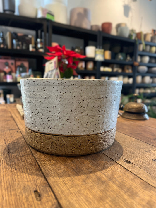 Rustic planter by TONiC Ceramics ‘Milk'