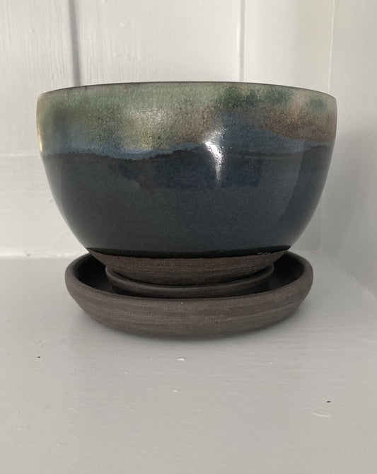 Ceramic wobble planter #20