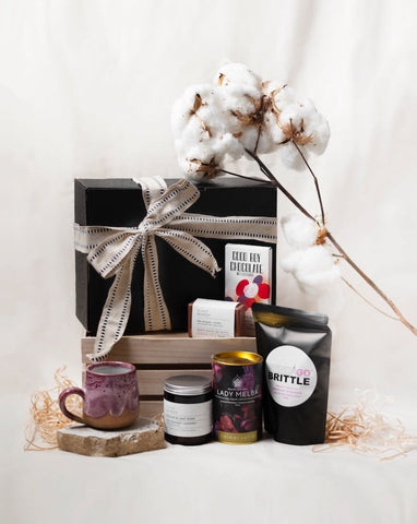 Pamper Essentials Gift Box
